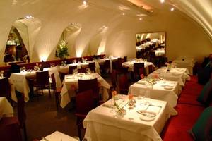 RTEmagicC_Restaurant_3.jpg